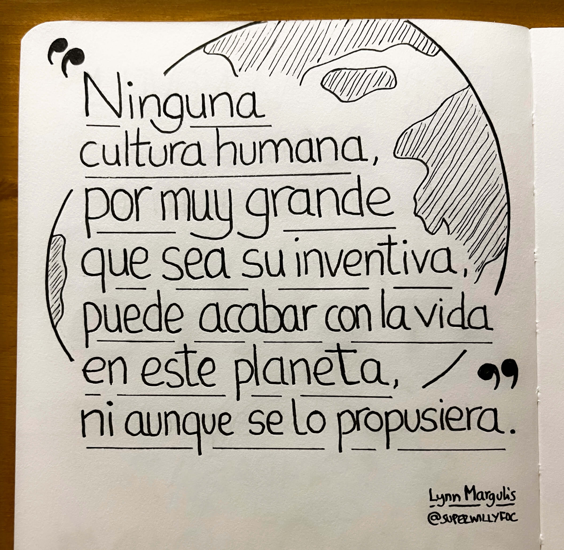 Foto de la cita manuscrita en el cuaderno. Foto de cita escrita manuscrita con la frase de Lynn Margulis: "Sé compasivo con el camino andado, porque te ha traído hasta aquí."
